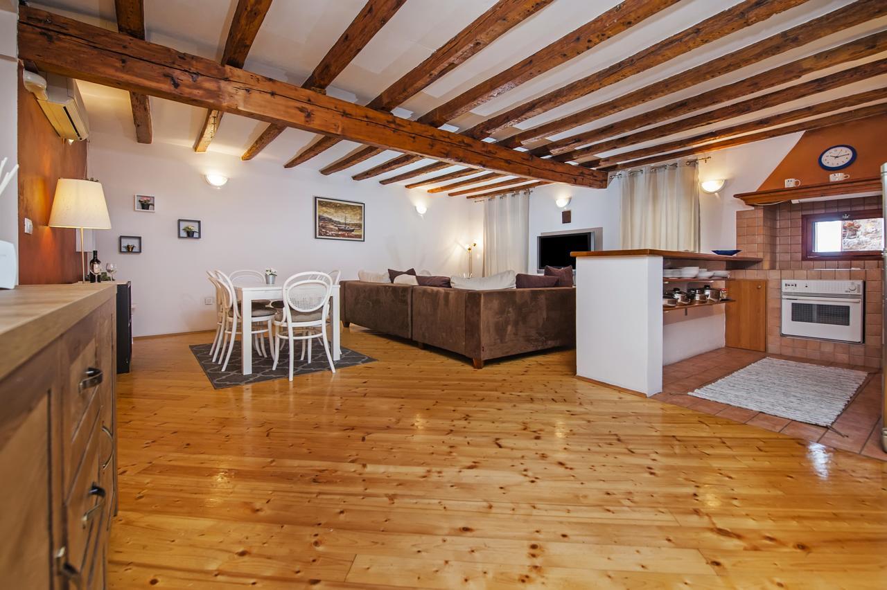 Apartment Marconi Ровинь Экстерьер фото